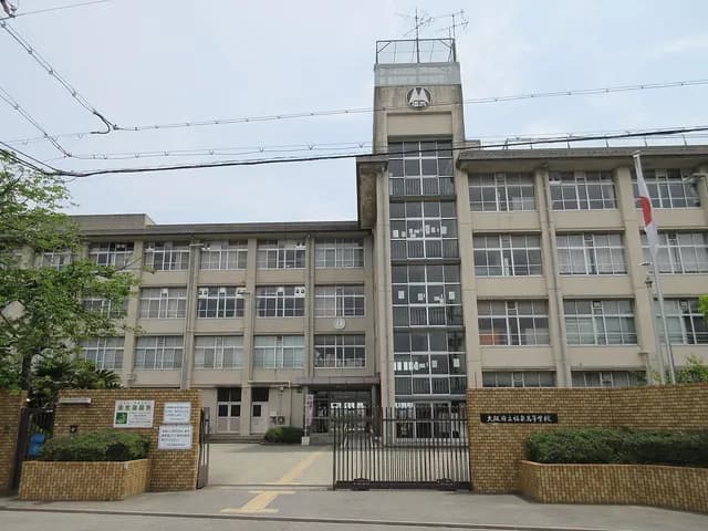 福泉高校の外観
