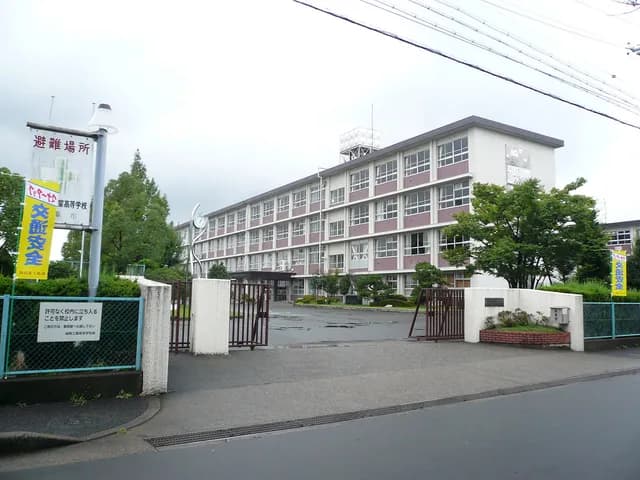 岐南工業高校の外観