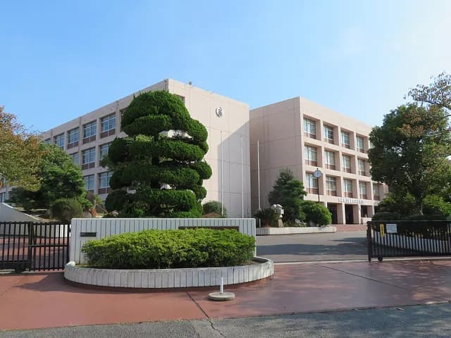 播磨南高校の外観