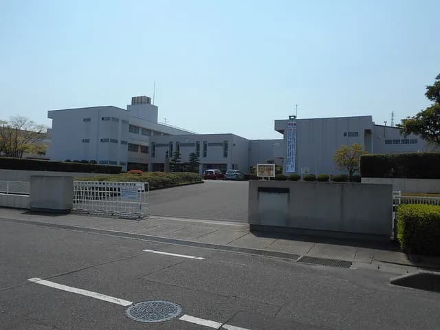 日立北高校の外観