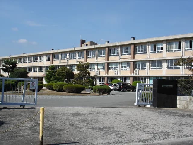 防府高校の外観