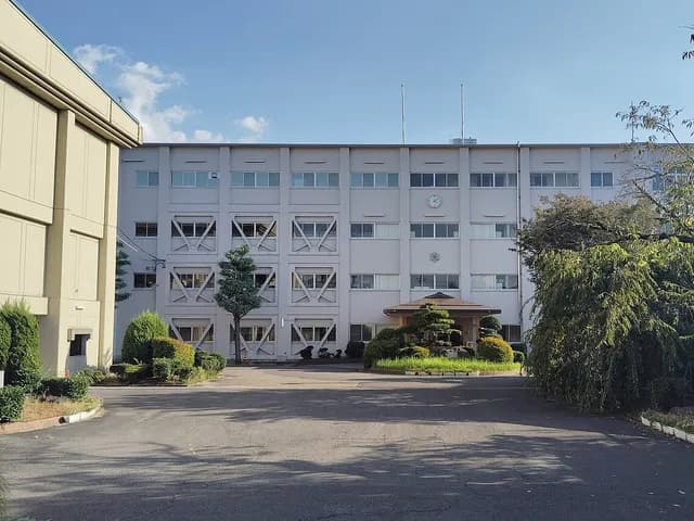 犬山高校の外観