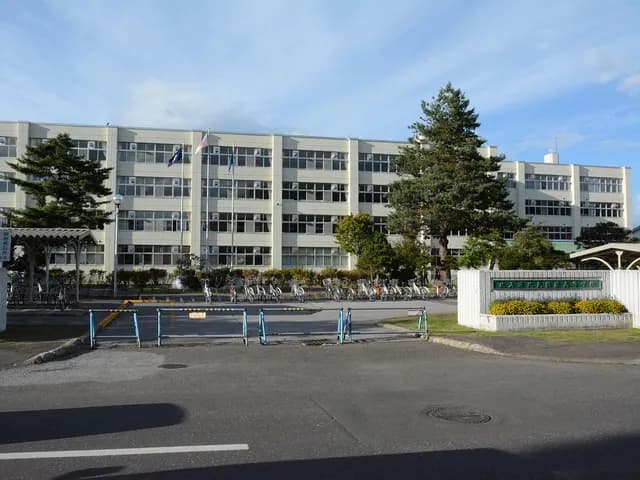 北見緑陵高校の外観