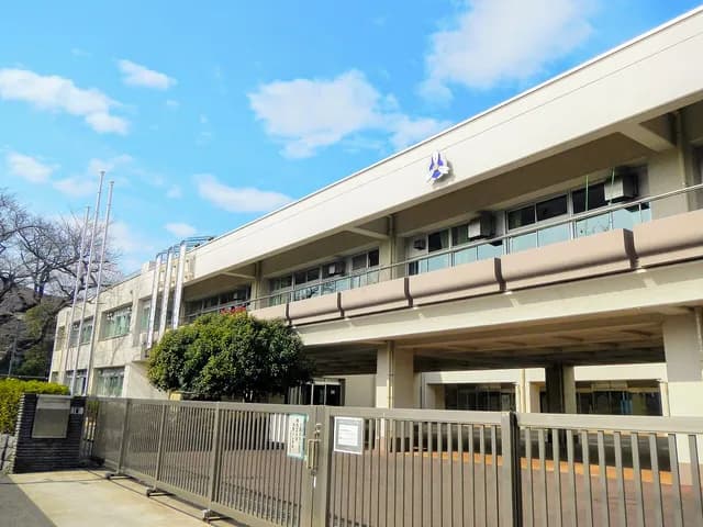 小金井北高校の外観