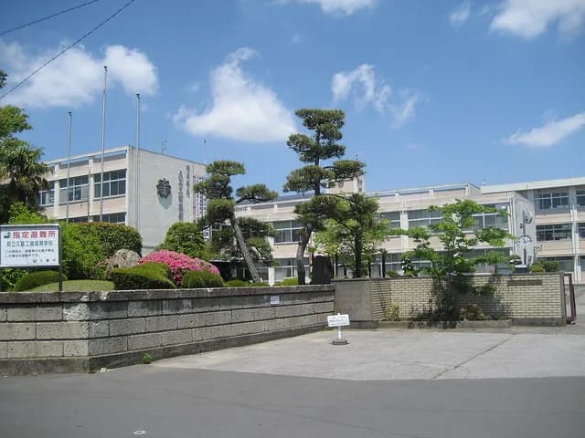 久喜工業高校の外観