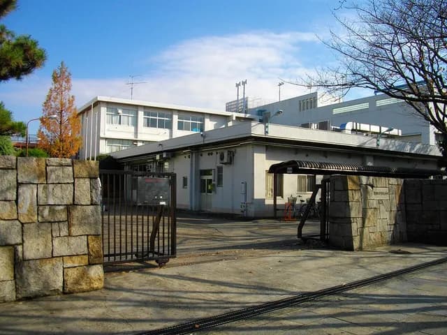 南葛飾高校の外観