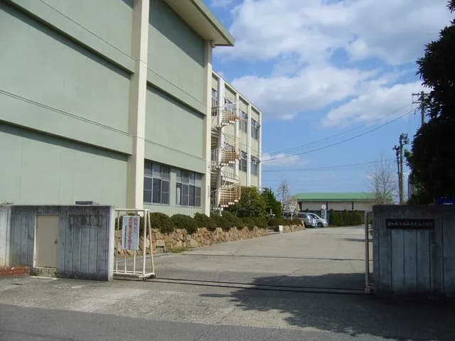 名古屋工科高校の外観