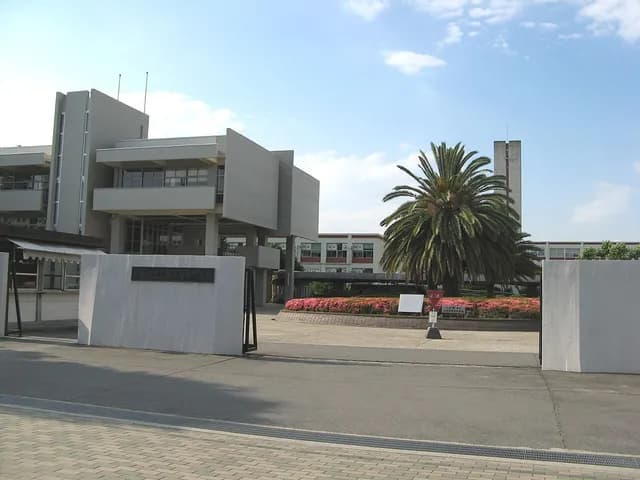 大阪公立大学工業高専の外観