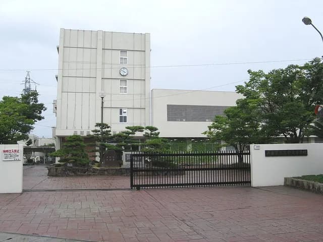高砂高校の外観