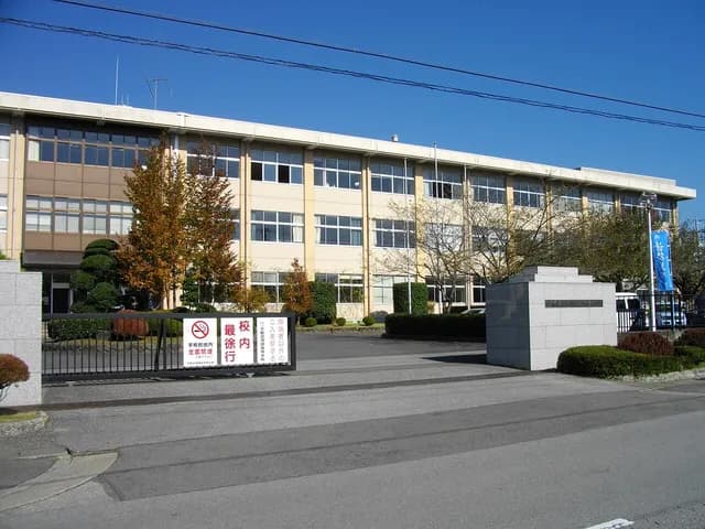 宇都宮清陵高校の外観
