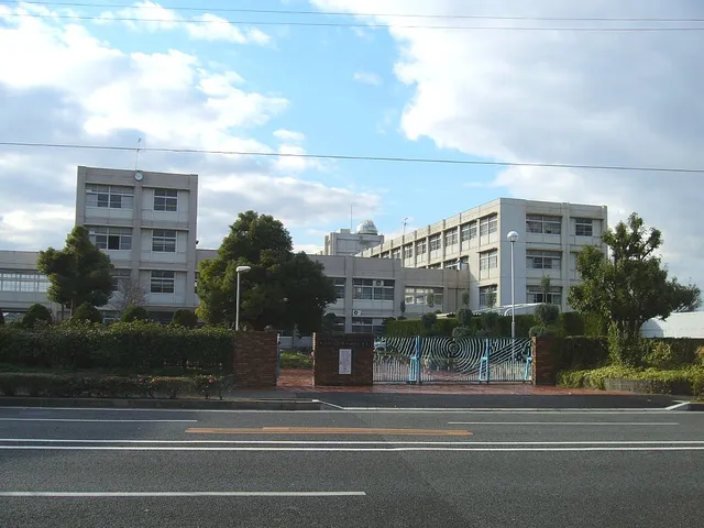 尼崎小田高校の外観
