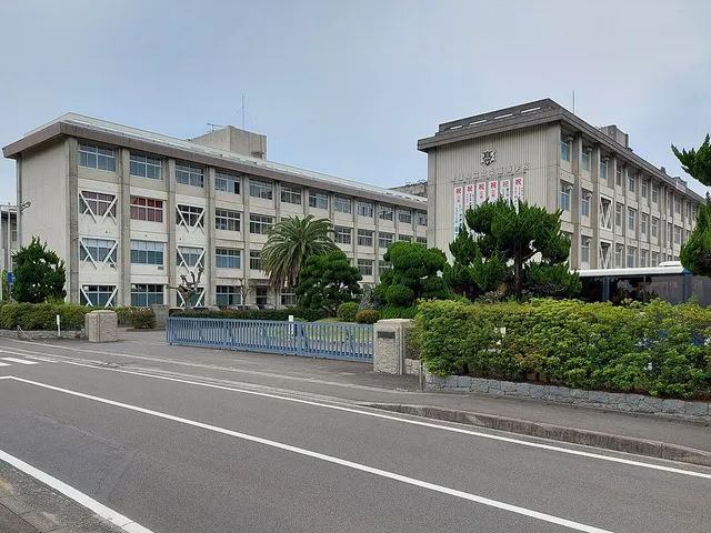 北条高校の外観