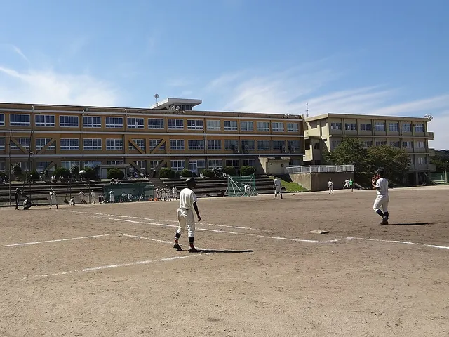 浜田商業高校の外観
