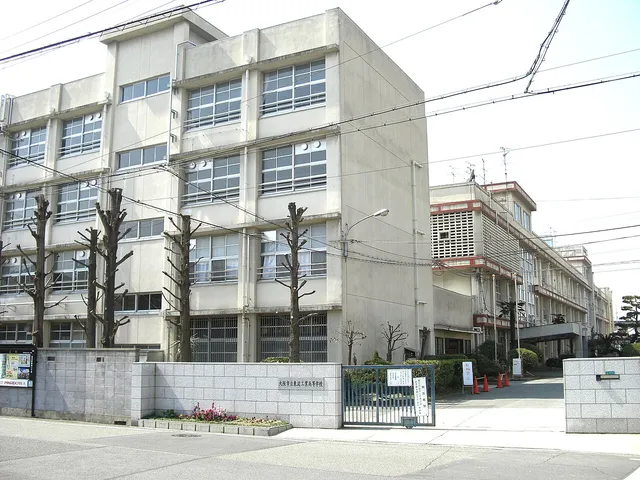 東淀工業高校の外観