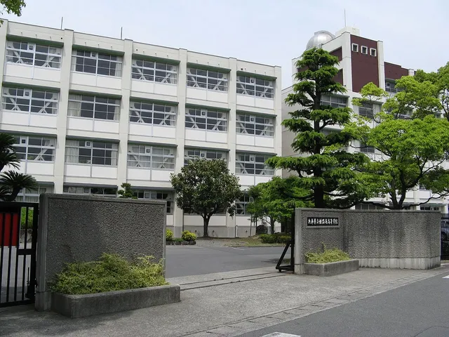 姫路南高校の外観