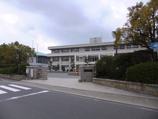 広島工業高校の外観