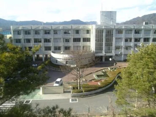 沼田高校の外観