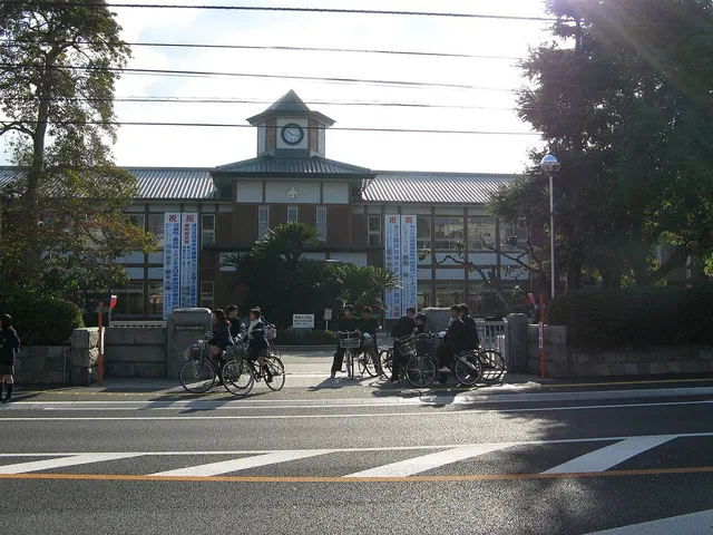 今治南高校の外観