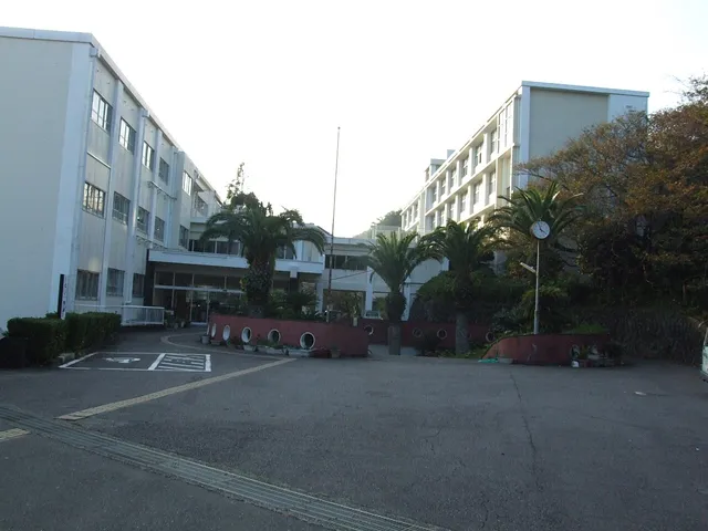 稲取高校の外観