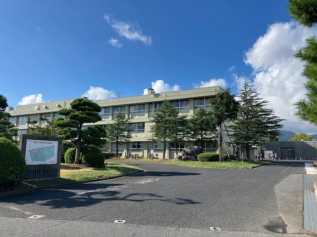 出雲農林高校の外観