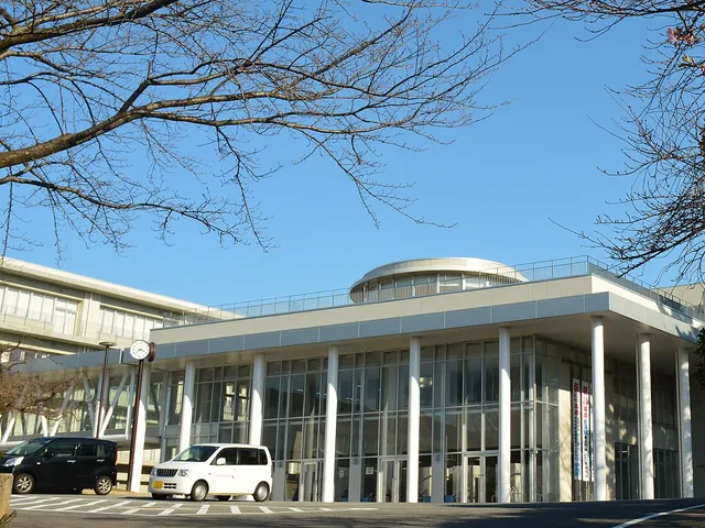 金沢桜丘高校の外観