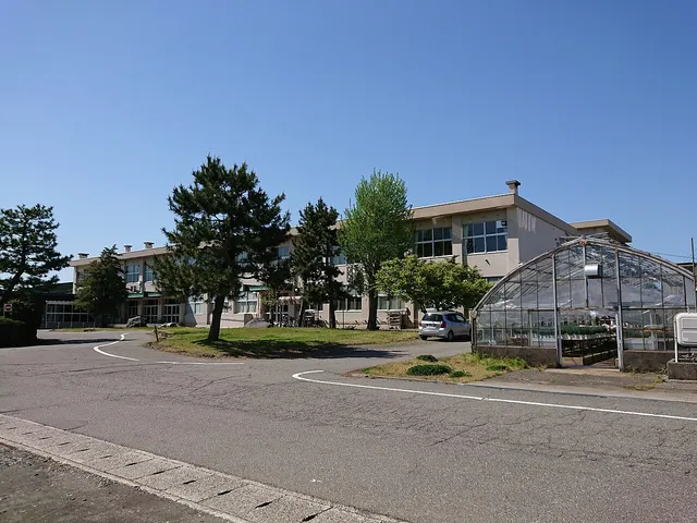 柏崎総合高校の外観