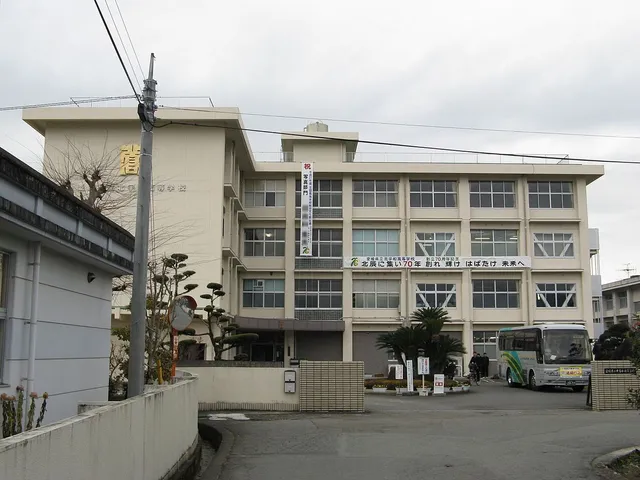 北宇和高校の外観
