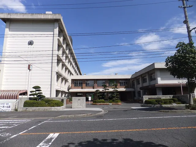 高陽東高校の外観