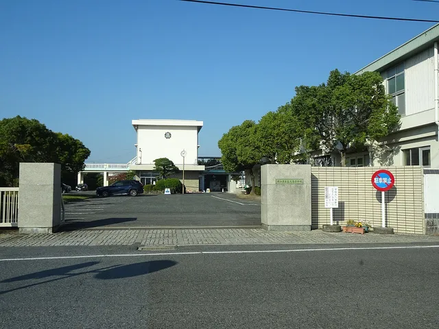 邑久高校の外観