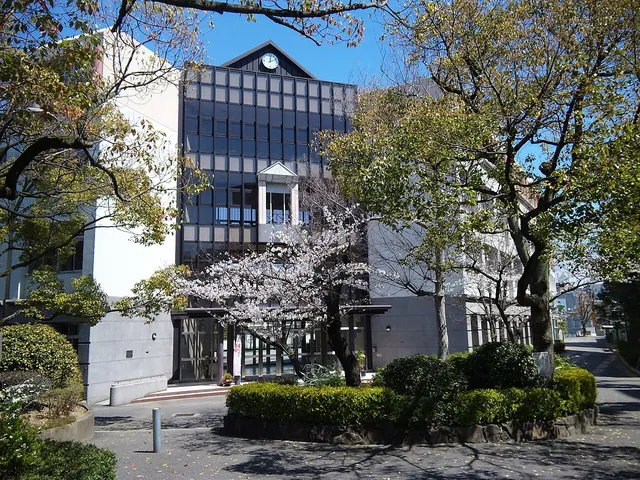 高津高校の外観