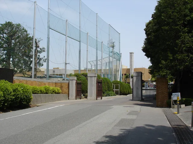 下関商業高校の外観