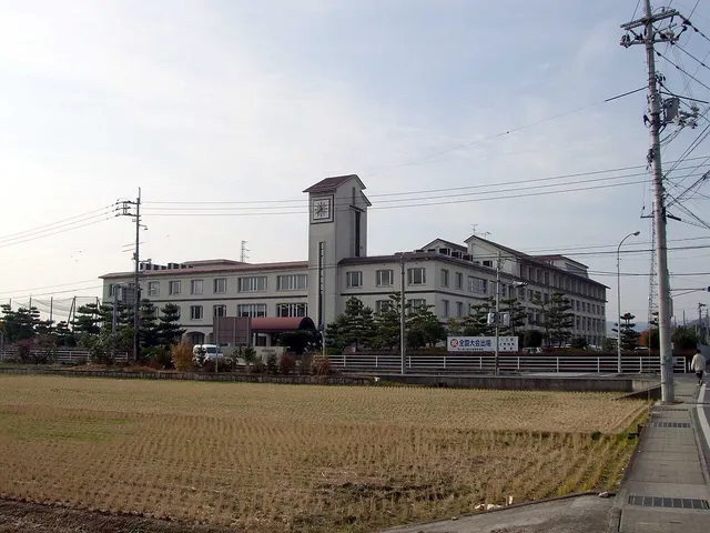 総社南高校の外観