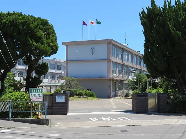 田辺高校の外観