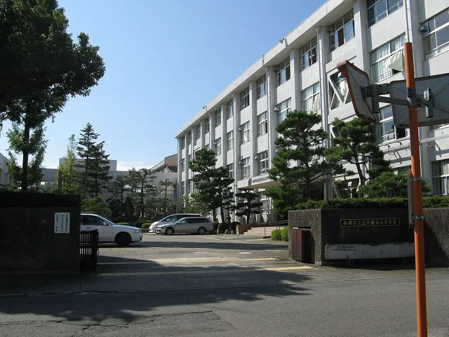 豊岡総合高校の外観