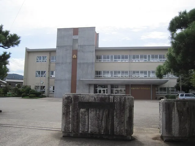 輪島高校の外観